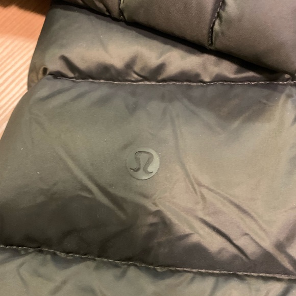 Lululemon down for it puffer run/ski jacket 8 NWT - Picture 8 of 10